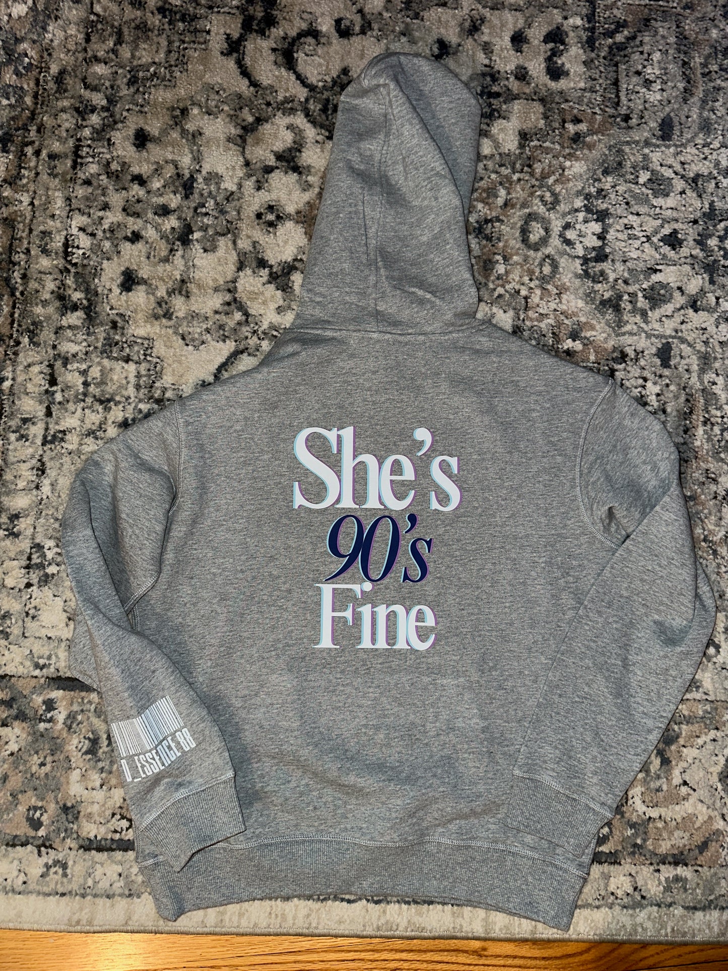 She's 90's Fine (YANKEE BLUE)