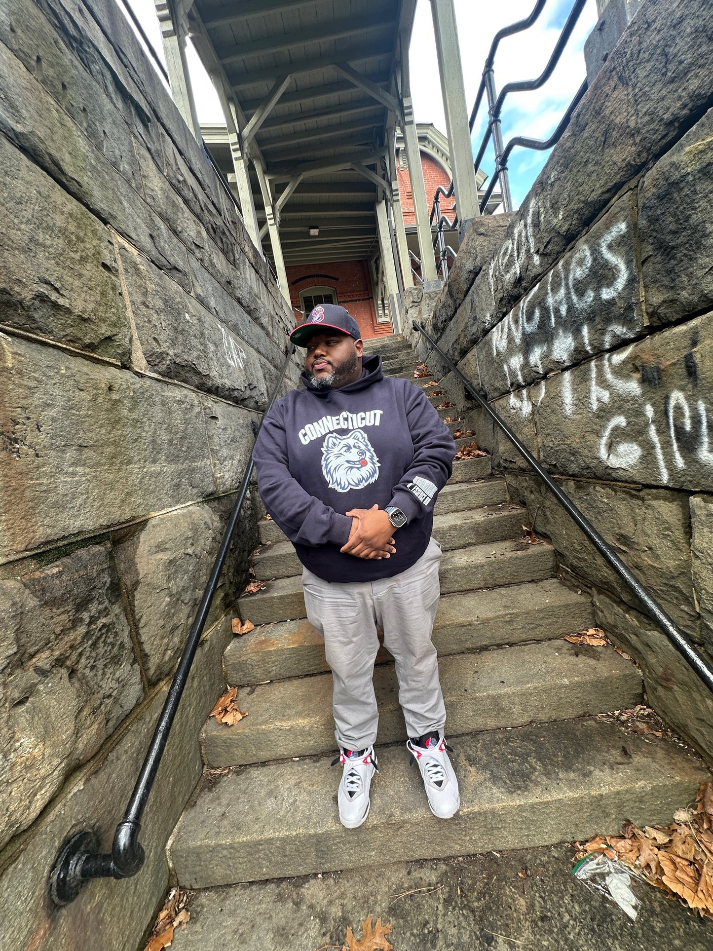 BASKETBALL CAPITAL HOODIE (NAVY BLUE)